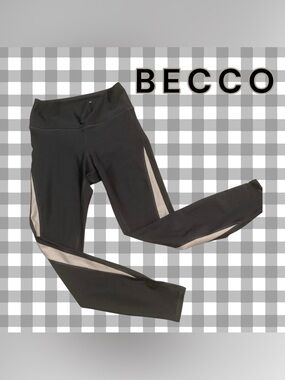 BECCO leggings
Small
Great pre owned condition